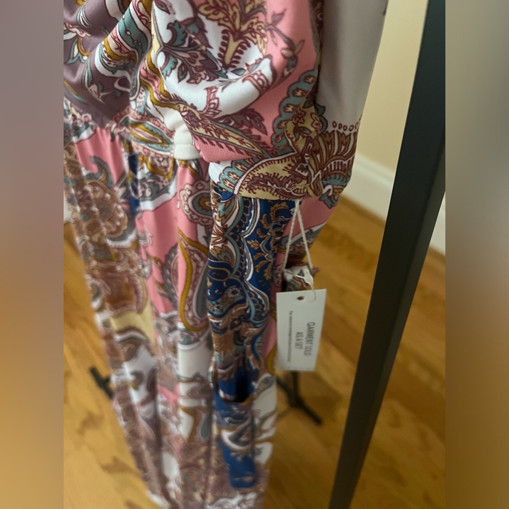 VENUS Paisley Print Jumpsuit | M | NWT - Picture 8 of 10